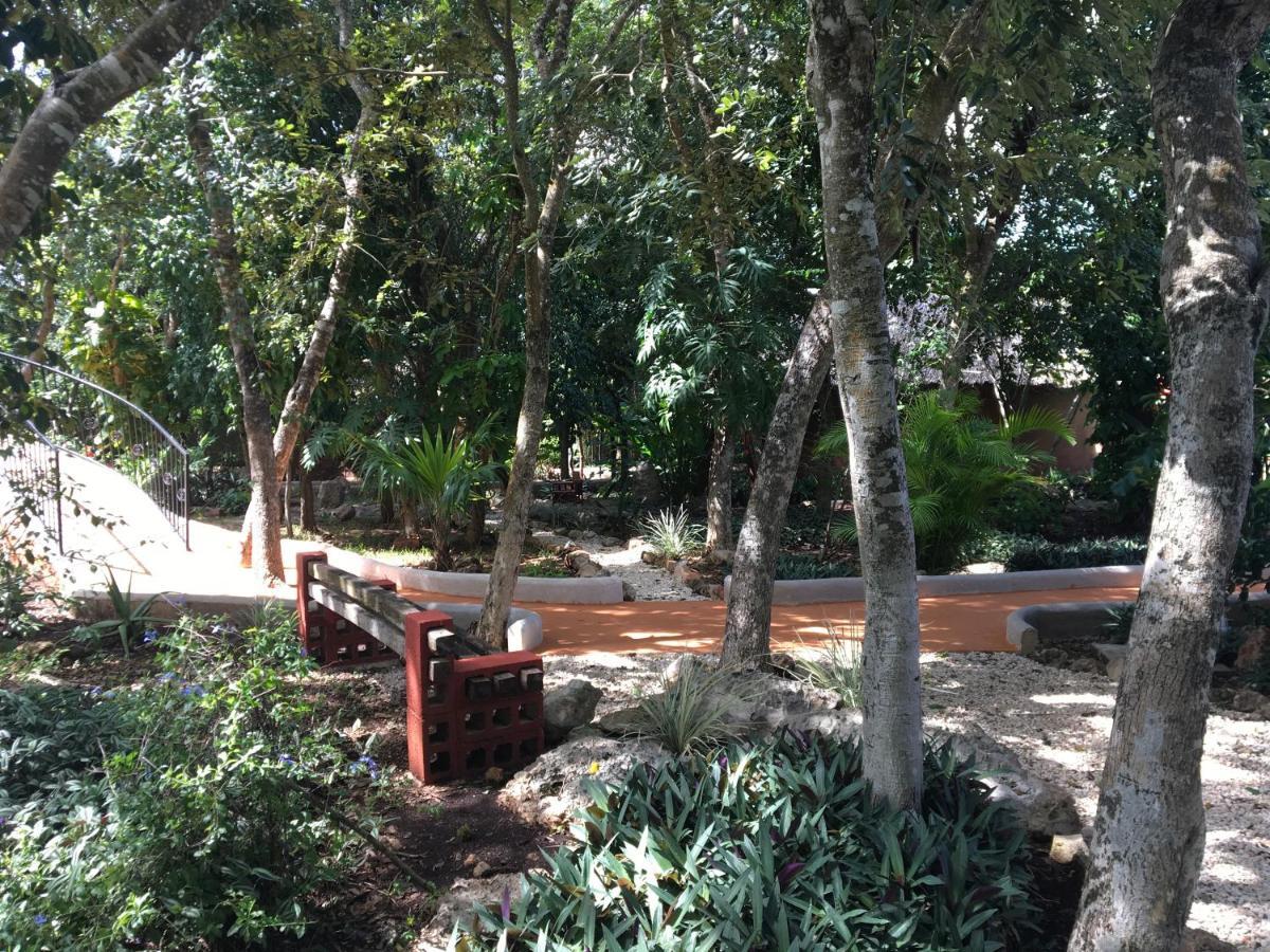 The Pickled Onion B&B And Restaurant Uxmal Santa Elena Exterior photo