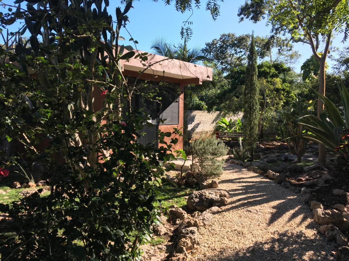 The Pickled Onion B&B And Restaurant Uxmal Santa Elena Exterior photo
